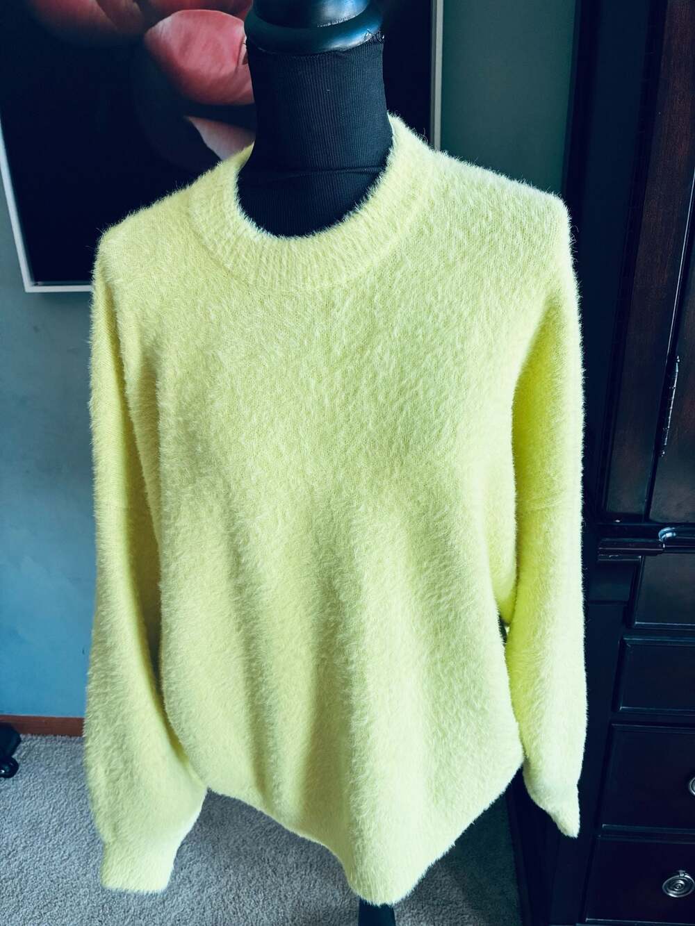 CALIA by Carrie Underwood Women's Fuzzy Crewneck Sweater in Neon Lime XL A439